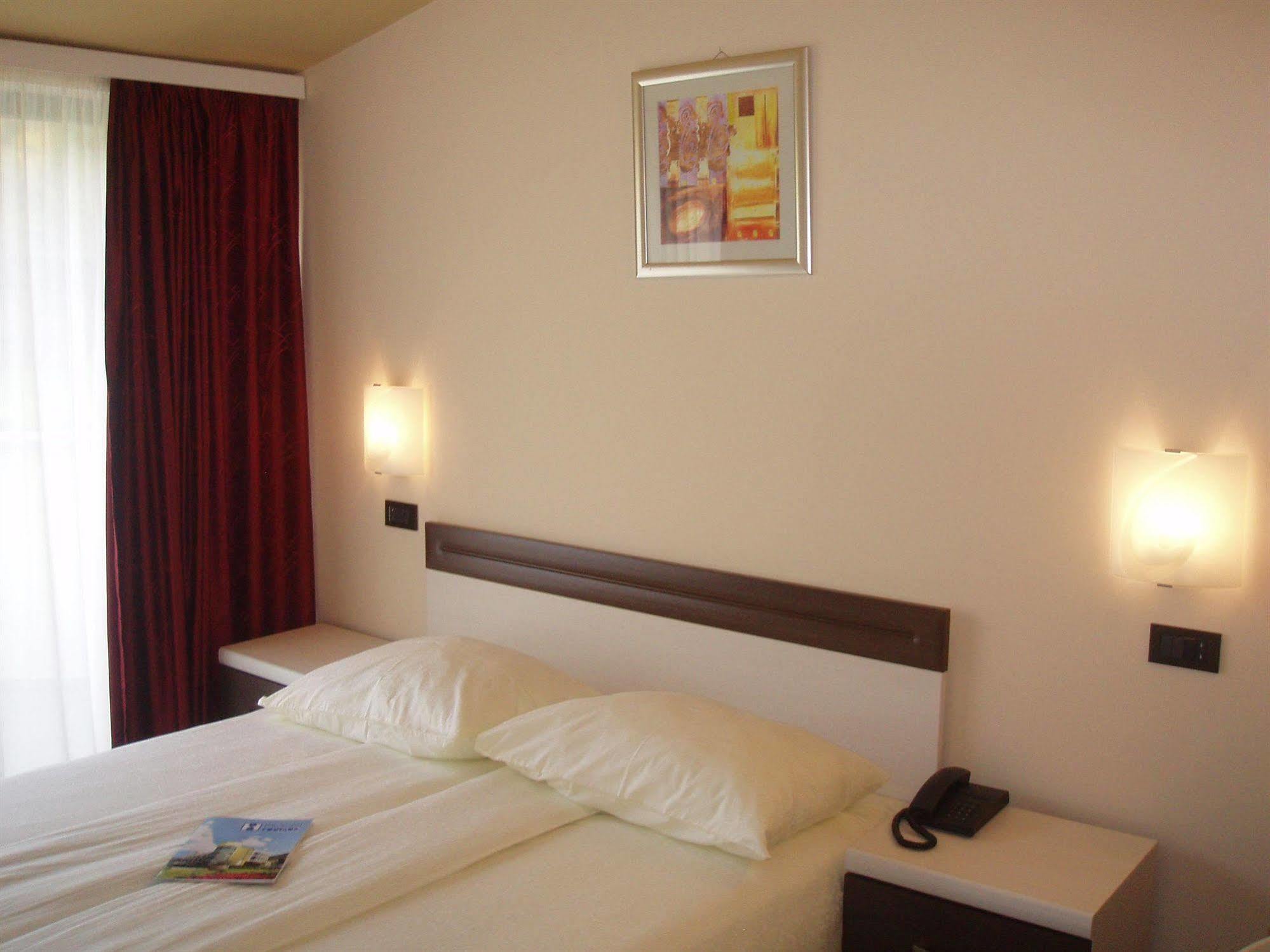 Fontana Hotel 3*